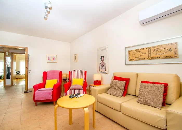 Santa Luzia Mar 2Bdr - Pool - Wi-Fi - Bbq Apartment